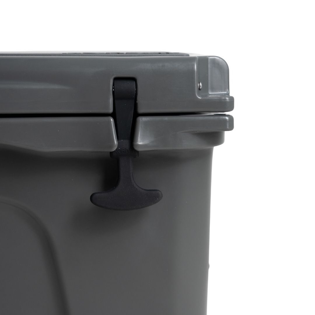 Hard Cooler 50 latas Gris Oscuro